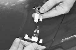 Снятие и установка передних крыльев УАЗ 3163